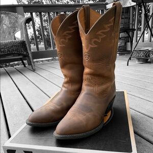 Ariat Men's Heritage Roughstock Boots🤠 Cowboy Steamboat Colorado 100% Leather‎